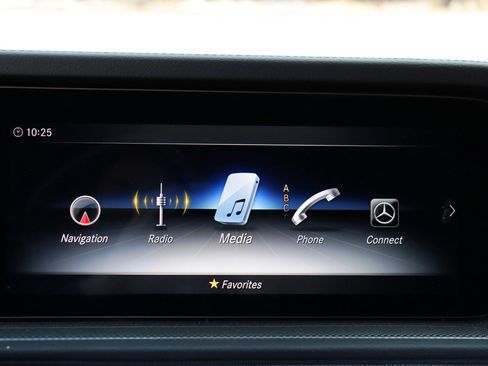 Used 2024 Mercedes-Benz G 550 G 550 4MATIC w/ Exclusive Interior Package image 36