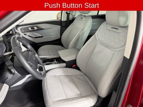 Used 2025 Ford Explorer Platinum w/ Ultimate Package AWD/4WD image 10