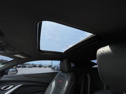 Used 2018 Chevrolet Camaro SS RWD image 28