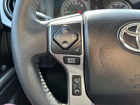 Used 2020 Toyota Tacoma SR5 image 12