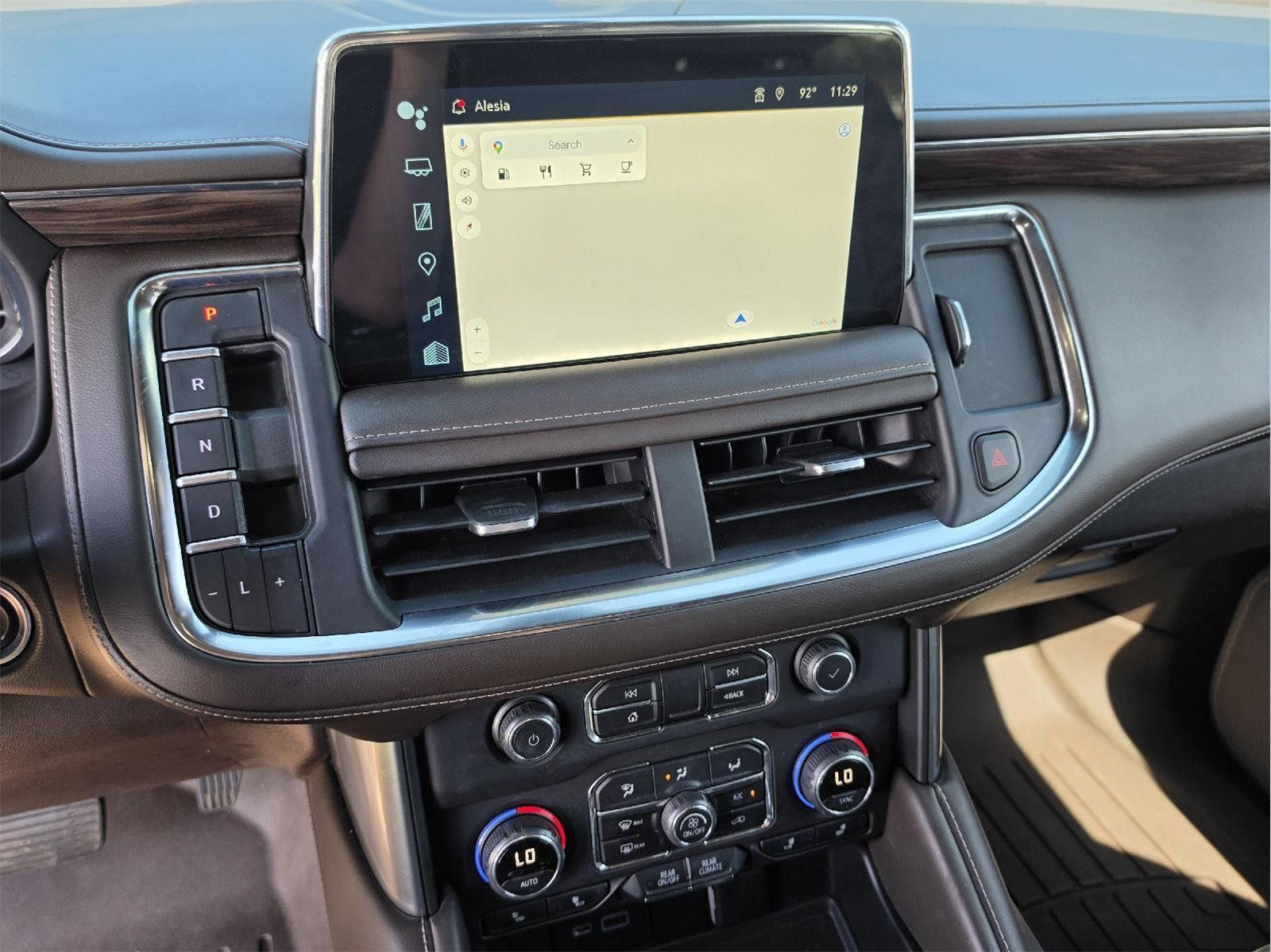 Used 2022 Chevrolet Tahoe Z71 w/ Luxury Package AWD/4WD image 9