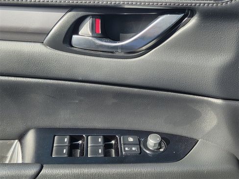 Used 2018 MAZDA CX-5 Touring w/ Preferred Equipment Package image 17