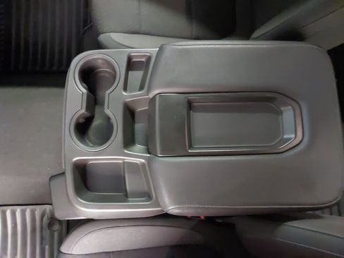 Used 2022 Chevrolet Silverado 1500 Custom Trail Boss w/ Safety Confidence Package AWD/4WD image 22