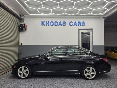 Used 2011 Mercedes-Benz C 300 Sedan image 1