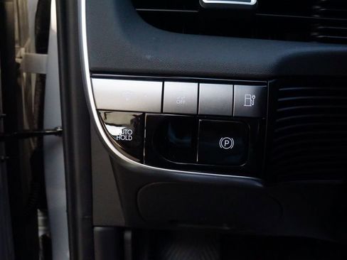 New 2026 Hyundai Ioniq 5 SE image 17