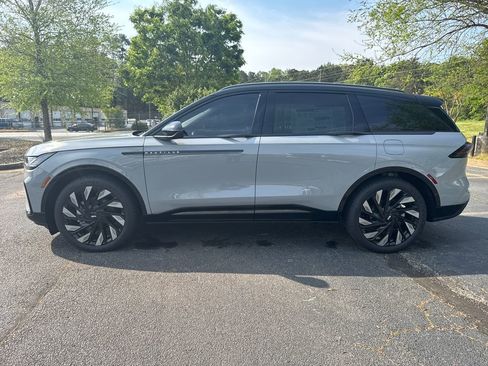 New 2026 Lincoln Nautilus Reserve image 22