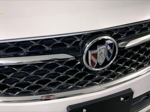 Used 2023 Buick Envision Avenir image 29