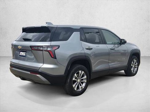 Used 2025 Chevrolet Equinox LT image 5