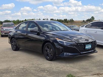 Used 2023 Hyundai Elantra SEL