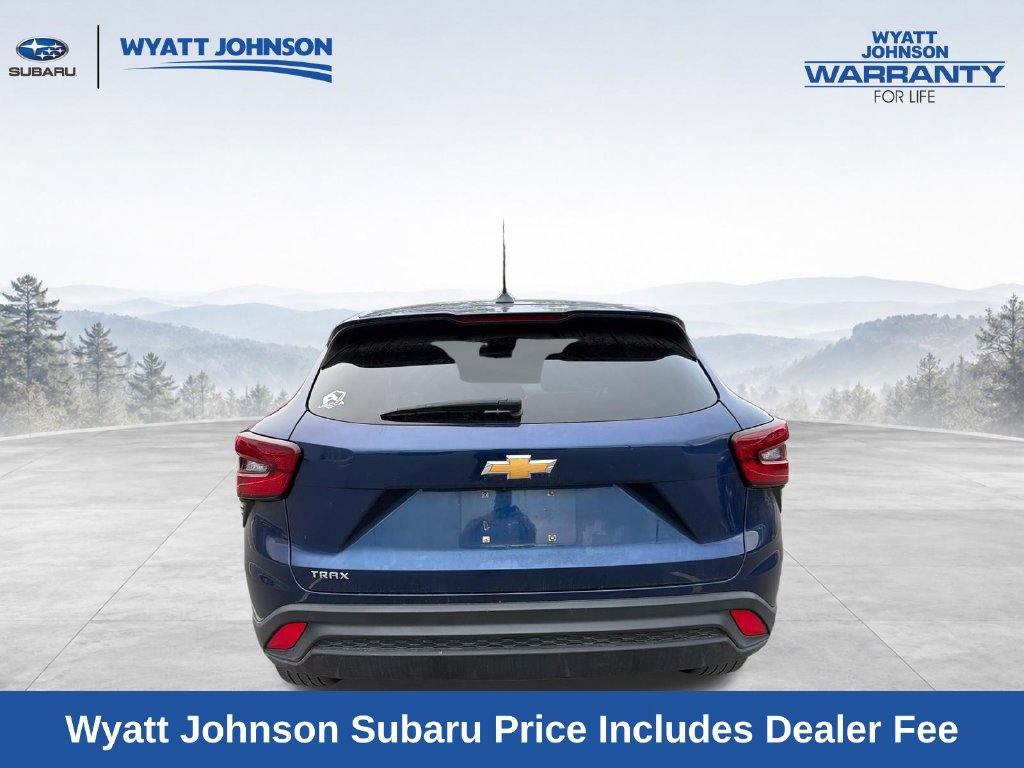 Used 2024 Chevrolet Trax LS FWD image 7