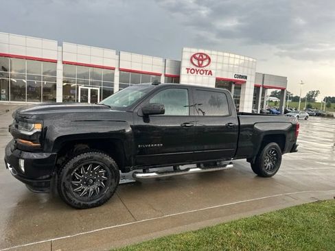 Used 2018 Chevrolet Silverado 1500 LT w/ All Star Edition AWD/4WD image 7