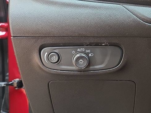 Used 2024 Buick Encore GX Preferred FWD image 19