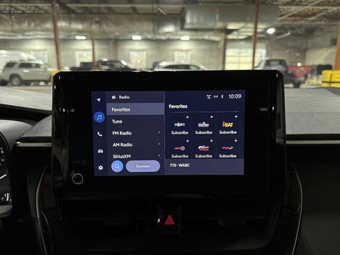 Used 2023 Toyota Corolla LE image 20