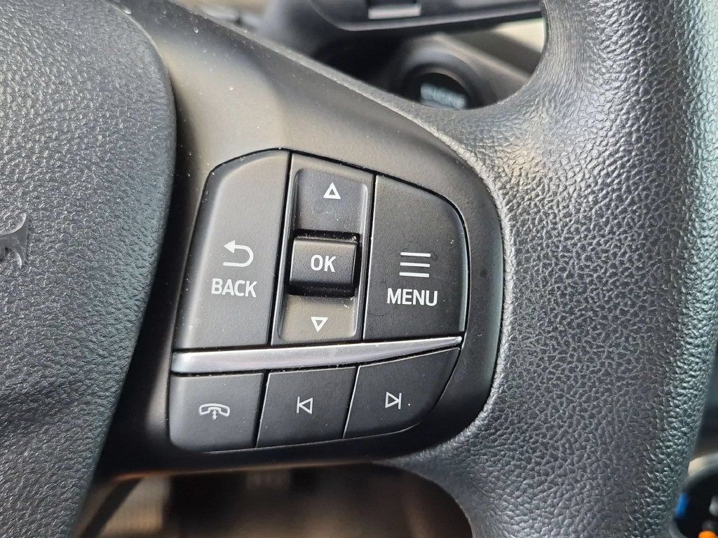 Used 2025 Ford Escape Active AWD/4WD image 22