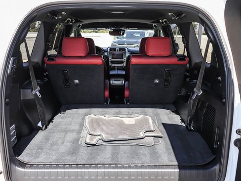 Certified 2021 Lexus GX 460 Premium w/ Accessory Package AWD/4WD image 28