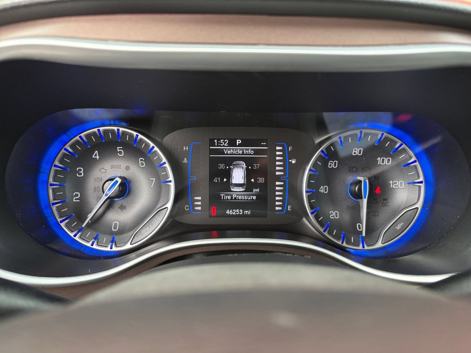 Used 2024 Chrysler Voyager LX FWD image 42