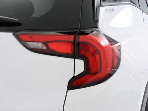 Used 2021 GMC Terrain SLT FWD image 10