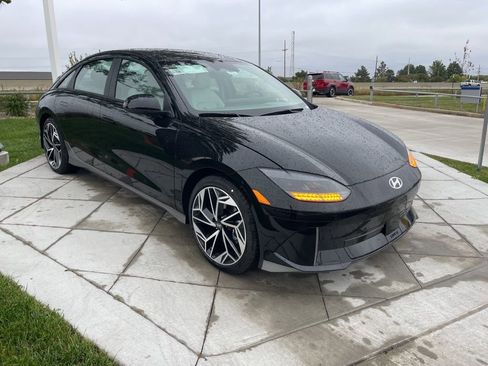 New 2025 Hyundai Ioniq 6 SEL image 7