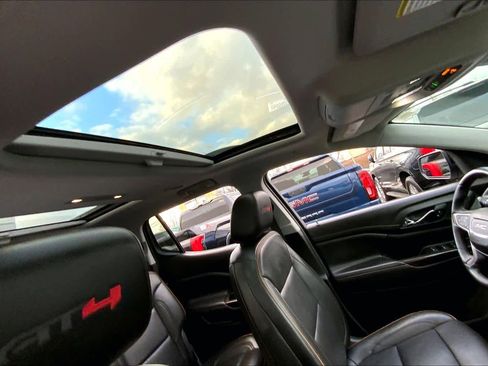 Used 2023 GMC Acadia AT4 w/ Technology Package image 18