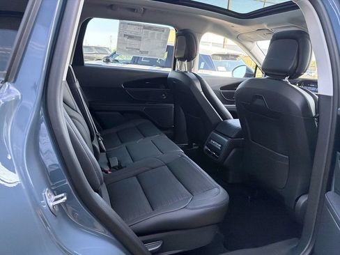 New 2026 Lincoln Nautilus Reserve w/ Jet Appearance Package AWD/4WD image 8