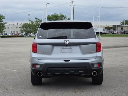 Used 2023 Honda Passport EX-L image 16