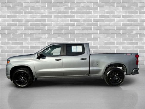 Used 2023 Chevrolet Silverado 1500 Custom image 2