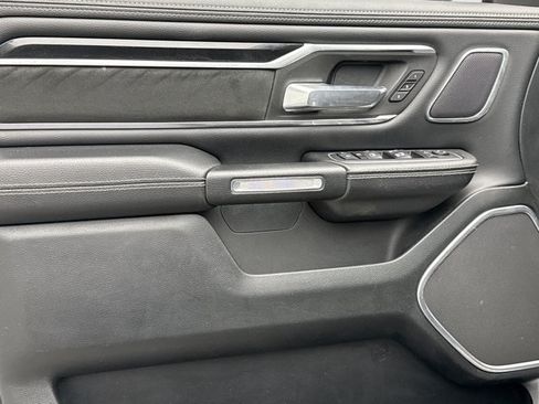 Used 2021 RAM 1500 Laramie AWD/4WD image 9