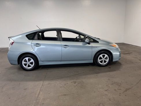 Used 2013 Toyota Prius Two image 2