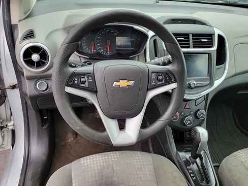 Used 2020 Chevrolet Sonic LT FWD image 5