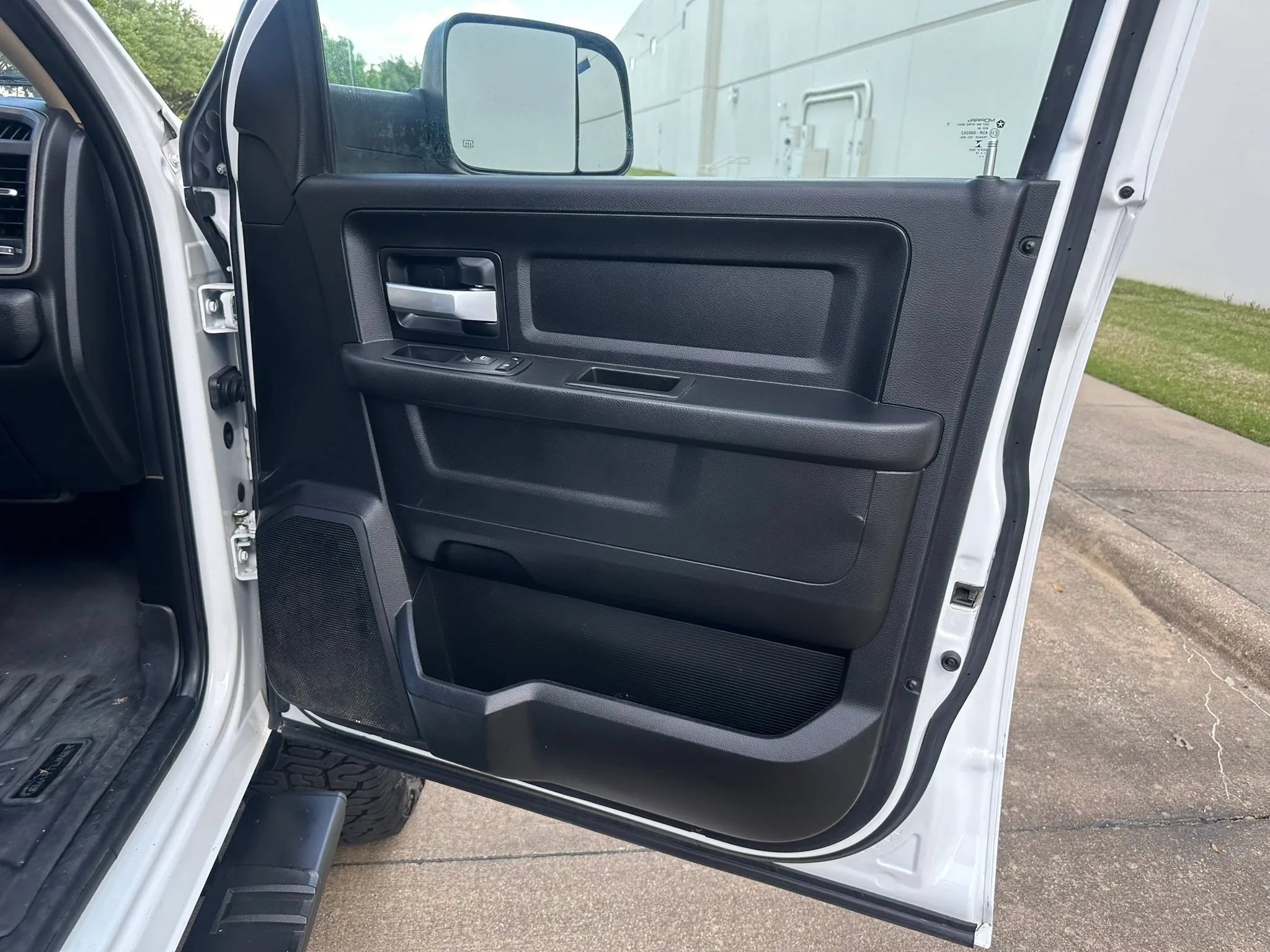 Used 2019 RAM 2500 Tradesman AWD/4WD image 28