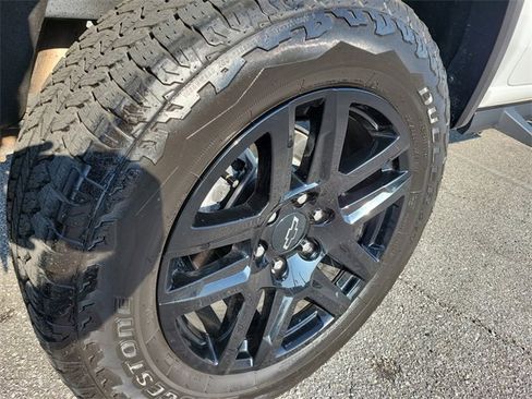 Used 2024 Chevrolet Colorado Trail Boss w/ Advanced Trailering Package image 6