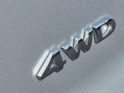 Certified 2018 Ford Explorer XLT image 16