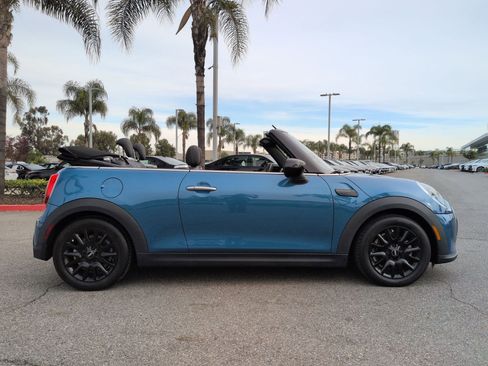 Used 2024 MINI Cooper Convertible image 11