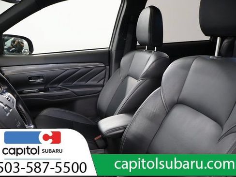 Used 2019 Mitsubishi Outlander SEL AWD/4WD image 13