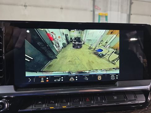 New 2026 GMC Sierra 1500 SLE w/ Preferred Package AWD/4WD image 22