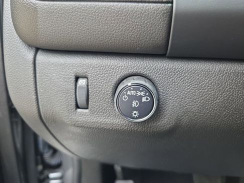 Used 2020 GMC Canyon SLE w/ Driver Alert Package image 38