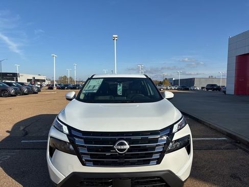 New 2026 Nissan Rogue SV image 6