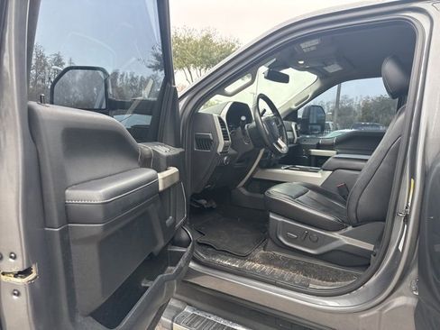 Used 2021 Ford F250 Lariat w/ Lariat Ultimate Package image 12