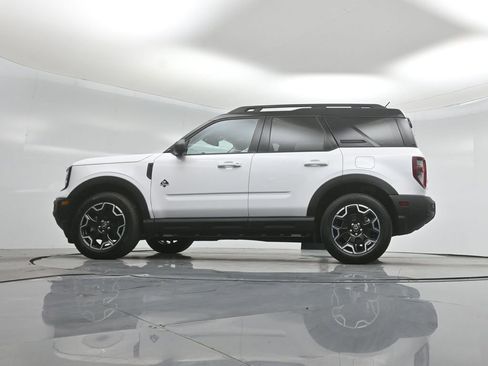 Used 2025 Ford Bronco Sport Outer Banks w/ Outer Banks Tech Package+ AWD/4WD image 54