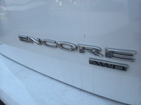 Used 2021 Buick Encore Preferred AWD/4WD image 26
