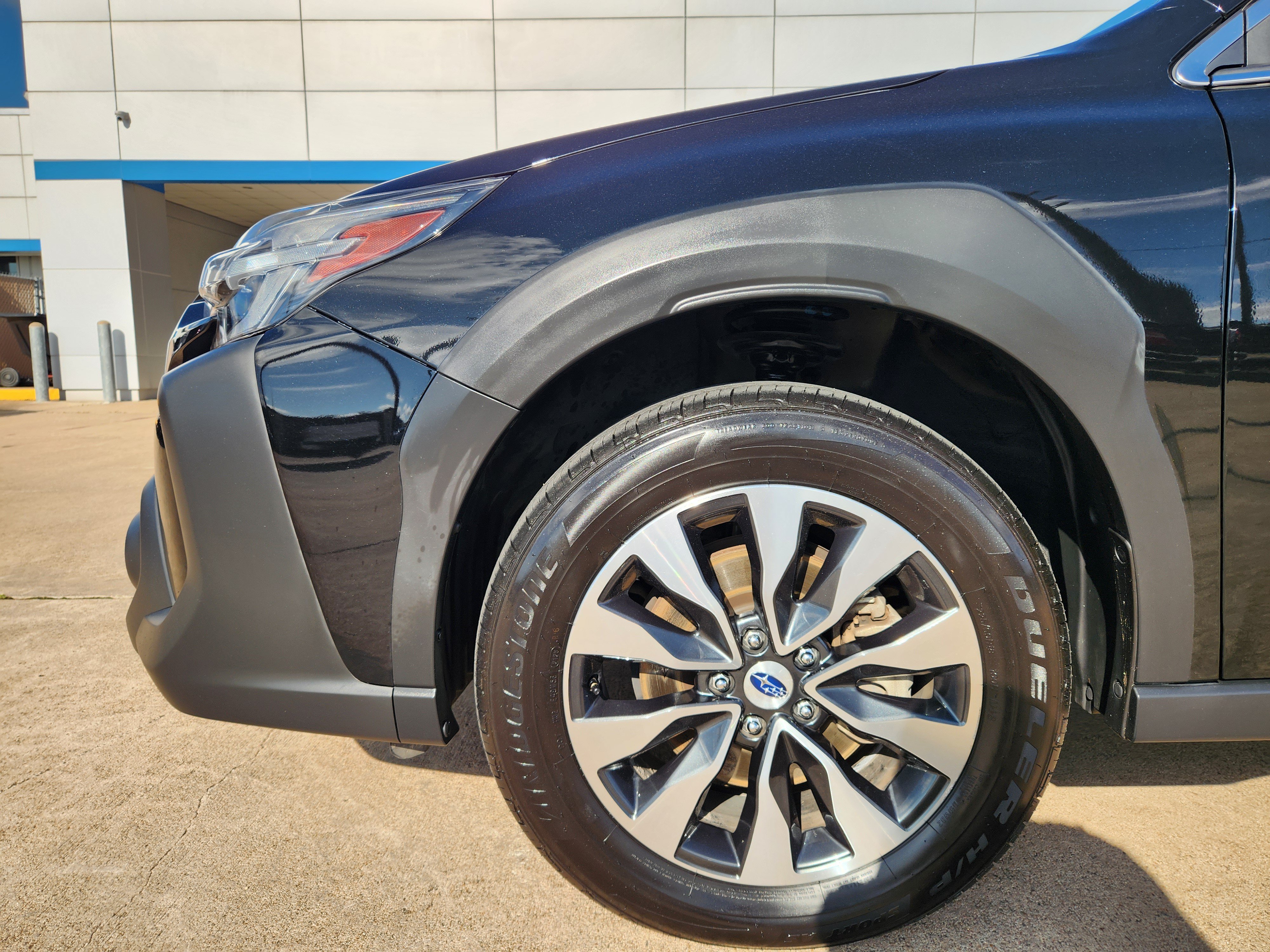 Used 2024 Subaru Outback Limited XT AWD/4WD image 9