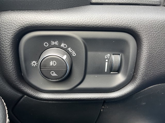 New 2026 RAM 2500 Big Horn AWD/4WD image 28