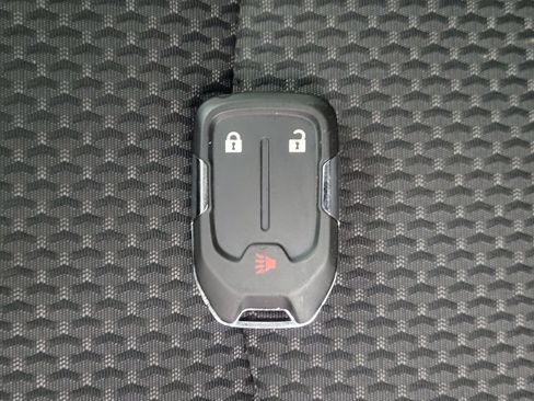 Used 2024 GMC Terrain SLE FWD image 32