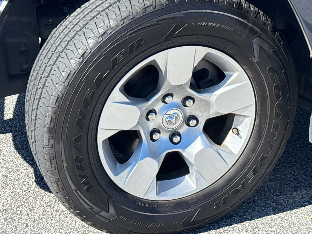 Used 2025 RAM 1500 Big Horn AWD/4WD image 6