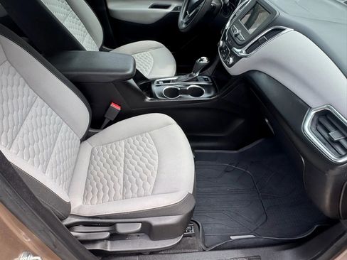 Used 2019 Chevrolet Equinox LS w/ LPO, Floor Liner Package AWD/4WD image 37