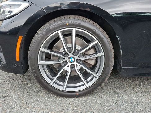 Used 2019 BMW 330i xDrive Sedan w/ Driving Assistance Package AWD/4WD image 16
