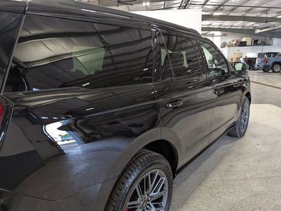 Used 2025 Ford Expedition Platinum w/ Stealth Performance Package