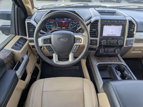 Used 2019 Ford F250 Lariat w/ Lariat Ultimate Package image 35