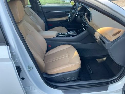 Used 2021 Hyundai Sonata Limited FWD image 13
