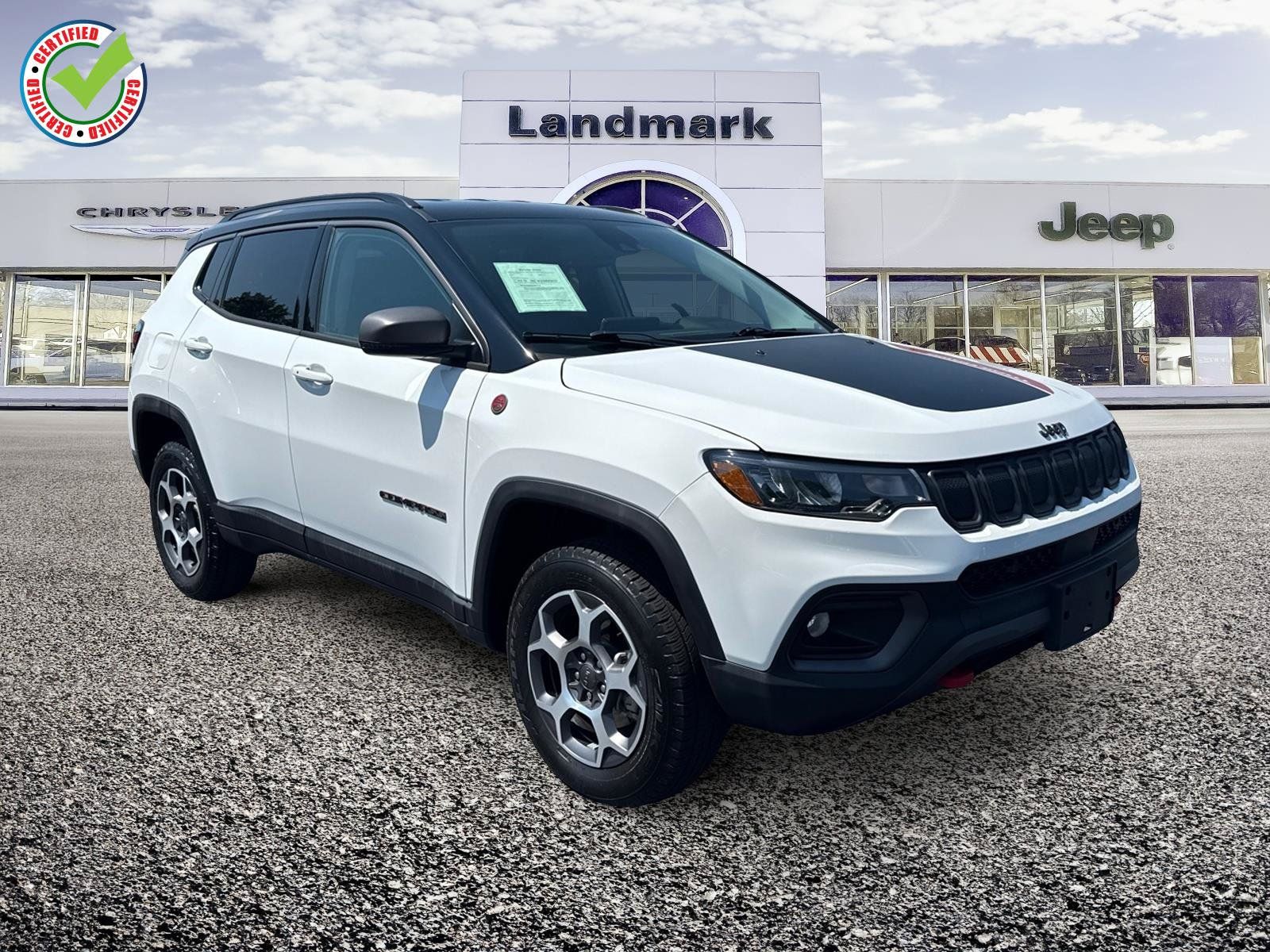 Used 2022 Jeep Compass Trailhawk AWD/4WD image 1